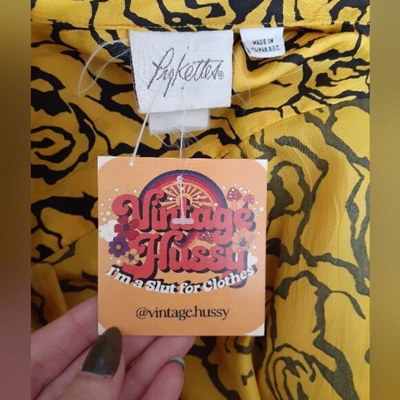 Vintage Abstract Print Button Down Shirt - Picture 2 of 11